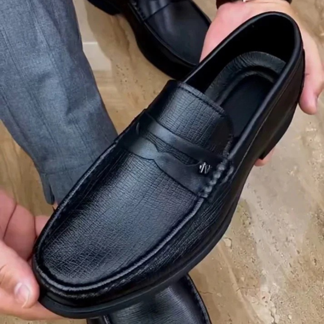 Sapatos de Couro Genuíno para Homem com Acabamento de Alta Qualidade